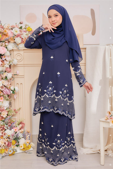 Raisya Flowers Embroidered Sulam Chiffon Baju Kurung Moden