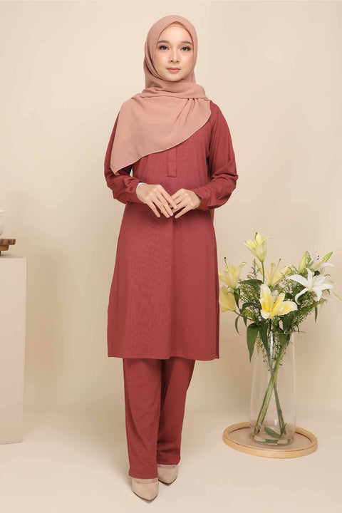 Emma Ironless Pant Suit