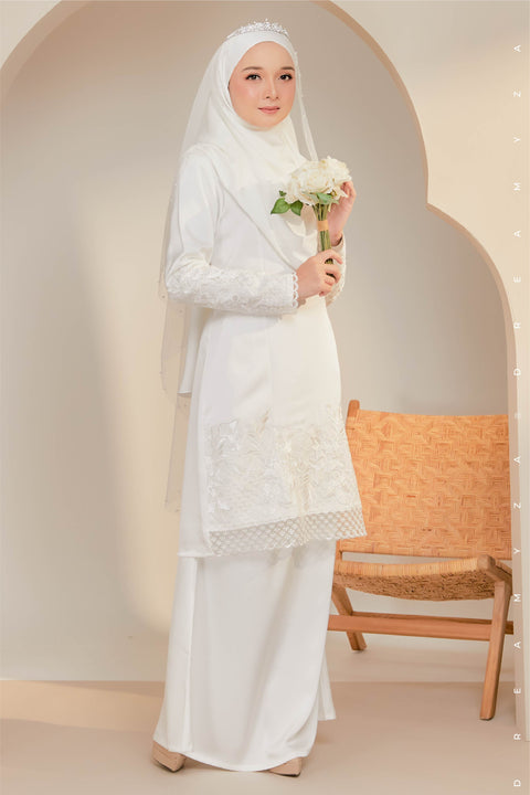 Maya Embroidered Border Lace Brides Baju Kurung Moden Nikah