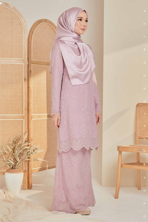 Qaseh Embroidered Sulam Chiffon Baju Kurung Moden