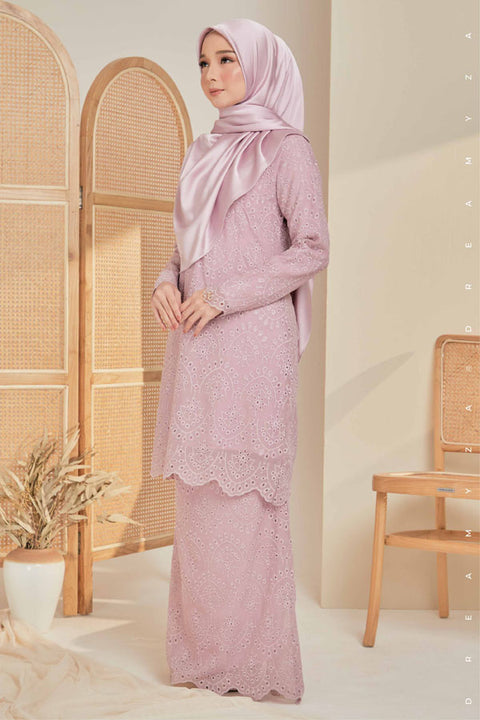 Qaseh Embroidered Sulam Chiffon Baju Kurung Moden