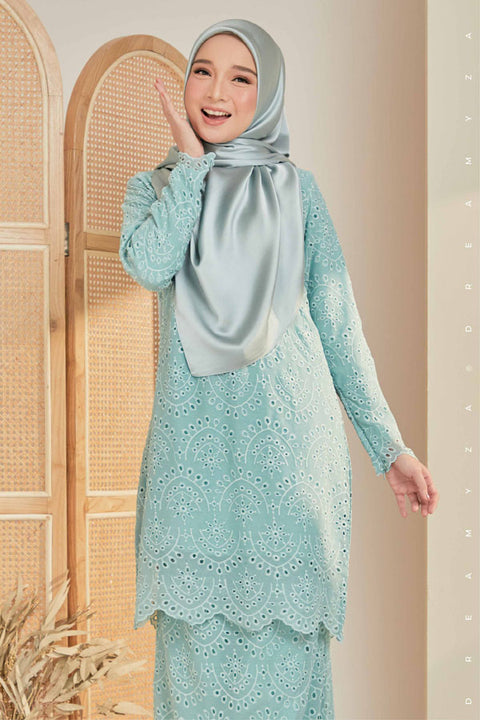 Qaseh Embroidered Sulam Chiffon Baju Kurung Moden