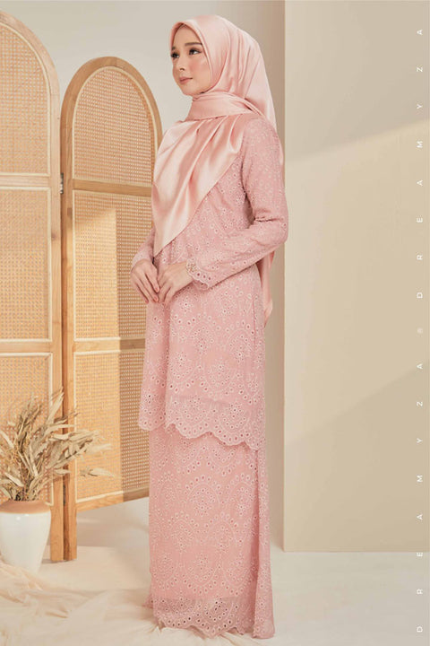 Qaseh Embroidered Sulam Chiffon Baju Kurung Moden