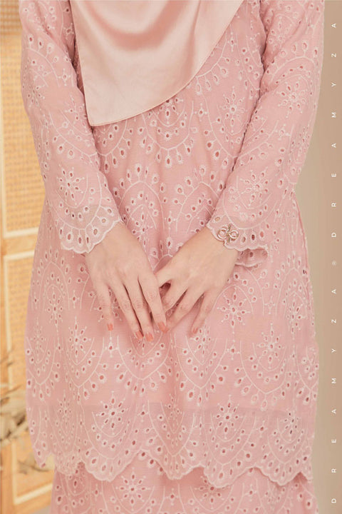 Qaseh Embroidered Sulam Chiffon Baju Kurung Moden