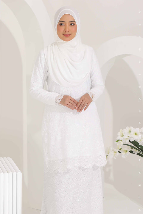 Qaseh Embroidered Sulam Chiffon Brides Baju Kurung Nikah