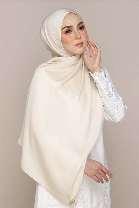 Tudung Shawl Diya Matte Silk Satin